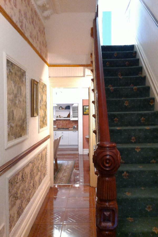 Beautiful Victorian House Hotel Cardiff Exterior foto